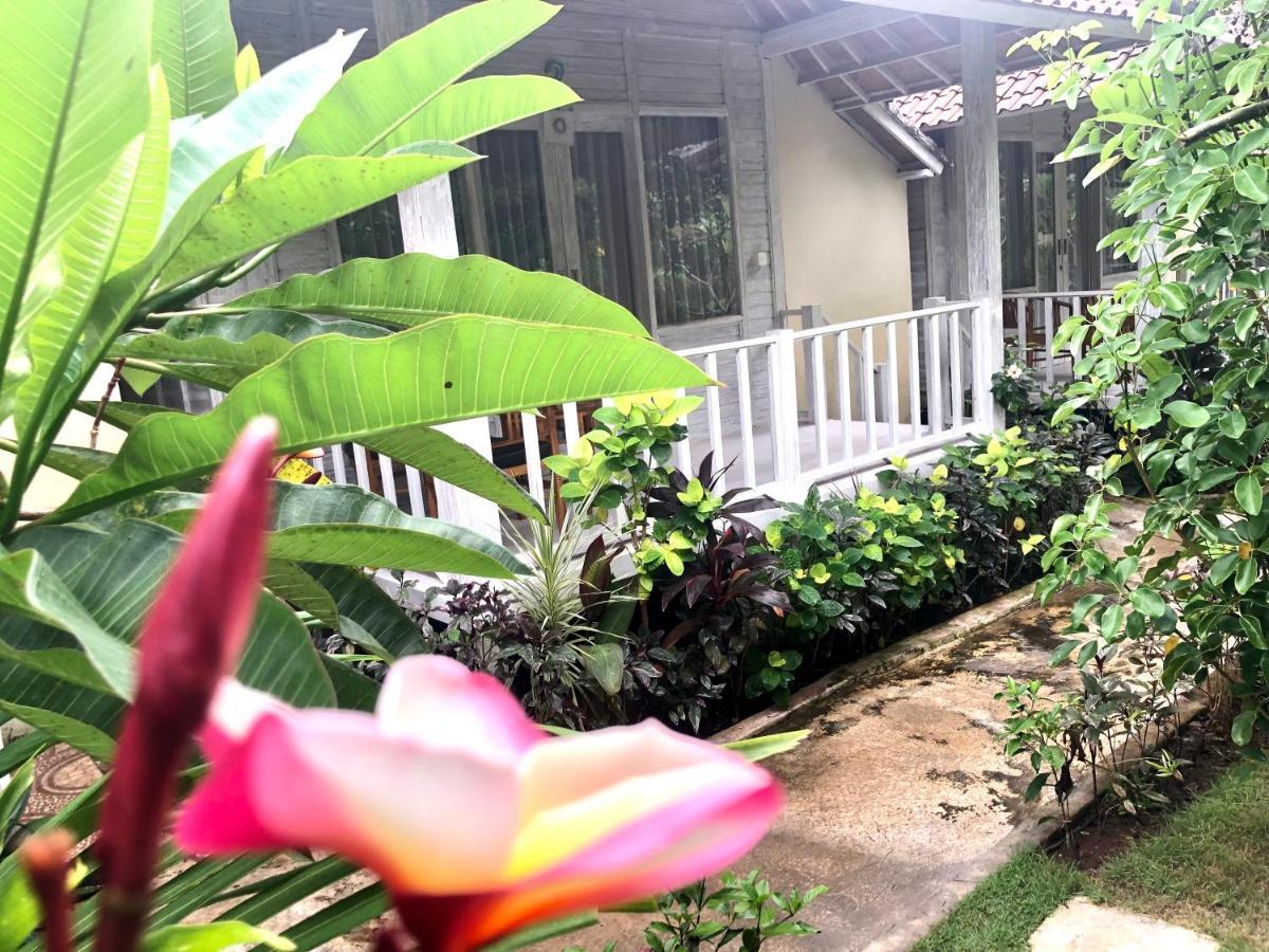 The Lucky Cottage レンボンガン島 エクステリア 写真