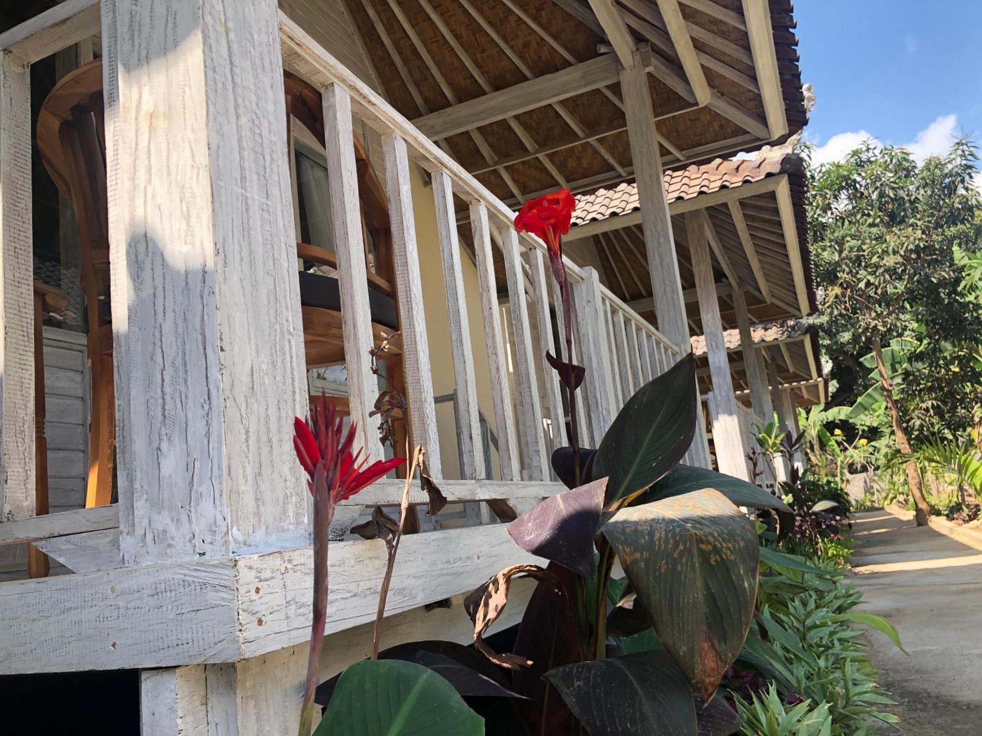 The Lucky Cottage レンボンガン島 エクステリア 写真